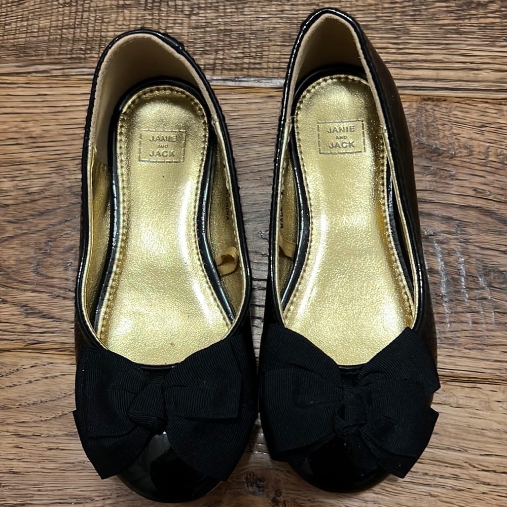 Janie and Jack Patent Leather Mary Janes With Bow